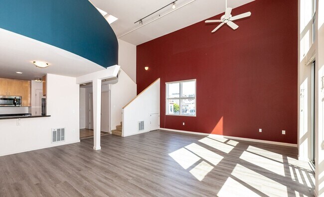 Building Photo - Outside Portfolio