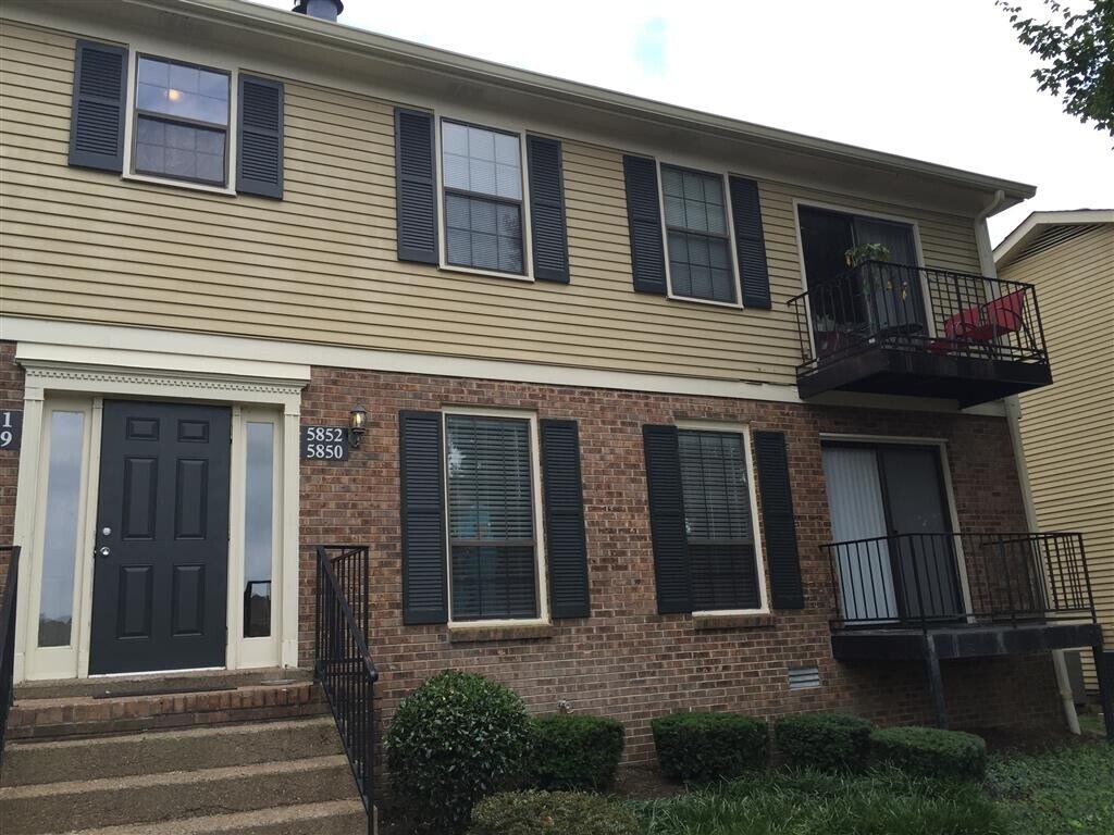 Primary Photo - Great condo in Brentwood