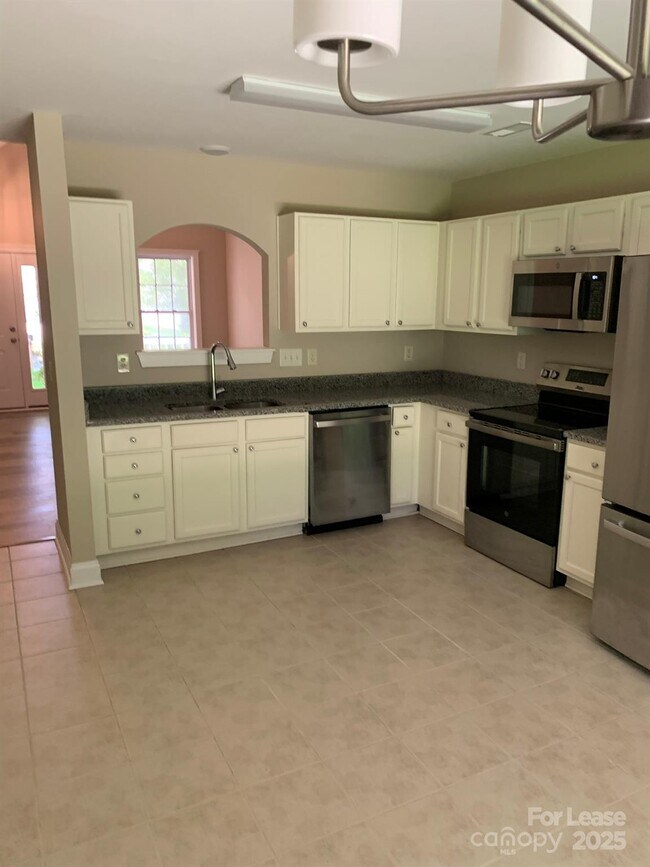 Foto del edificio - 13445 Glenwyck Ln