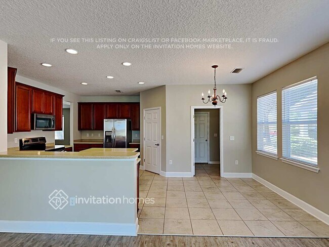 Foto del edificio - 708 Spruce Pine Ln