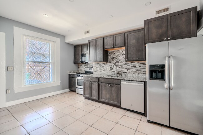 Foto del edificio - 709 N Linwood Ave