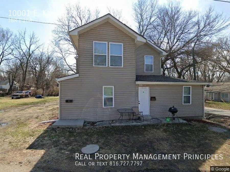 Primary Photo - Spacious, Single-Level Townhouse Stunner!