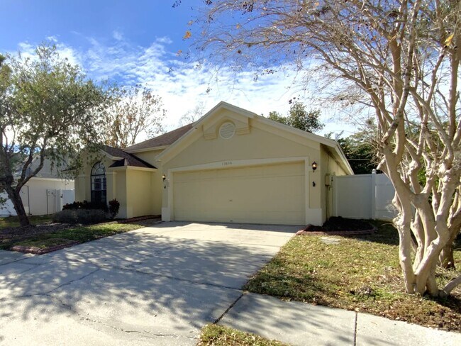 Building Photo - 13414 Sunvale Pl