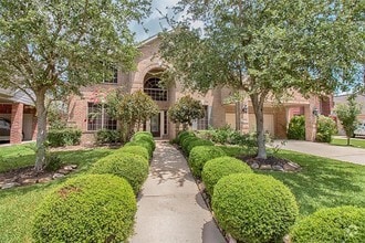 Building Photo - 2218 Longspur Ln