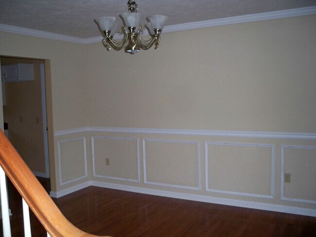 Foto del edificio - Spacious 4 bedroom Bellefonte house availa...