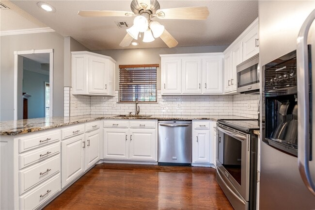 Foto del edificio - 2705 SE 6th St