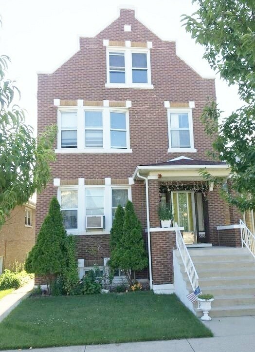 Primary Photo - 5206 S Lorel Ave