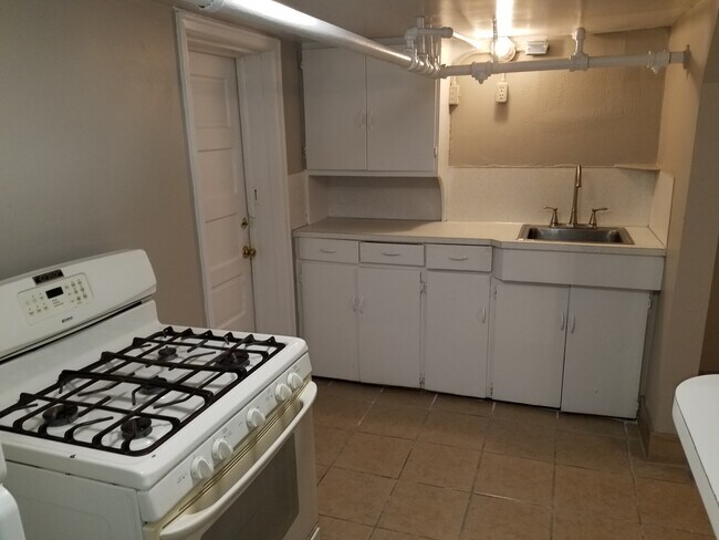 Foto del edificio - 1047 S 32nd St