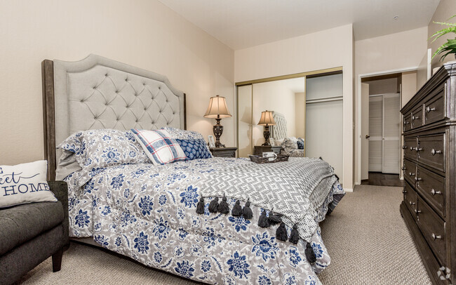 1HAB, 1BA - 652-737 ft² - 55+ Meridian at Anaheim Hills