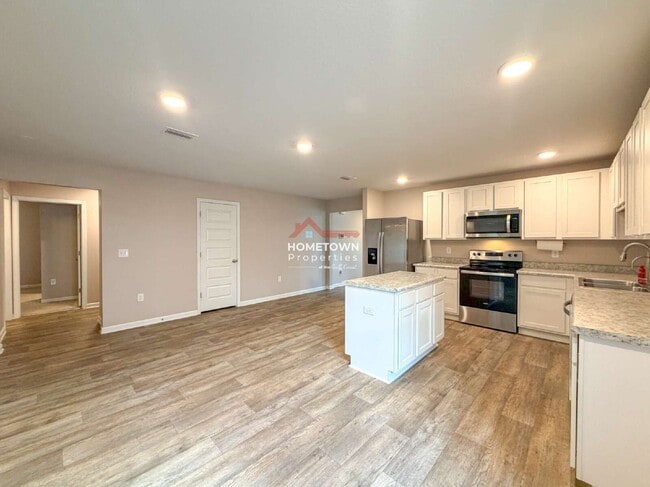 Building Photo - 7305 Lakeside Oak Ct