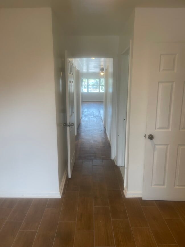 Building Photo - 335 Claremont Ave