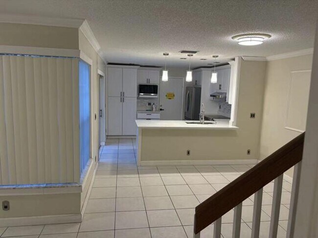 Foto del edificio - 11077 Longboat Dr