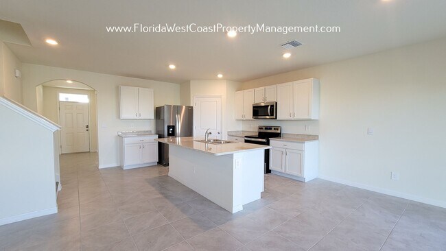 Building Photo - 5680 Woodland Sage Dr