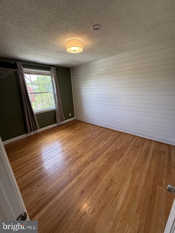 Foto del edificio - 1723 Edgewood Rd