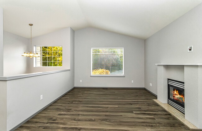 Foto del edificio - 2132 87th Ave SE