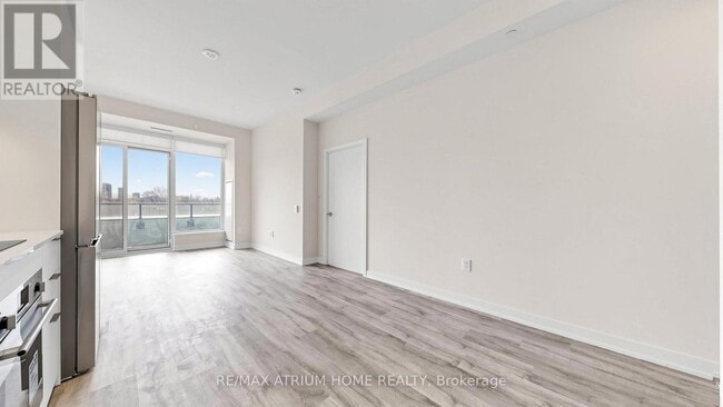 Building Photo - 7 Golden Lion Heights