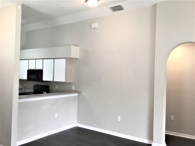 Building Photo - 519 Scarlet Maple Ct