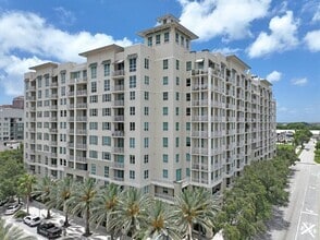 Building Photo - 480 Hibiscus St