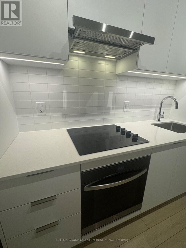 Building Photo - 3071 Trafalgar Rd