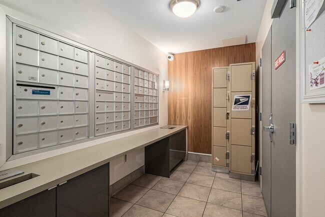 Building Photo - Spacious 1 bedroom home in the heart of Hale!