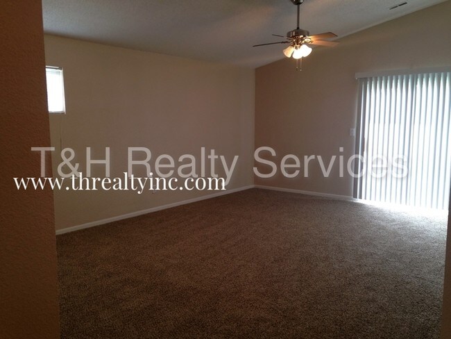 Building Photo - 5232 Cliff Ridge Dr