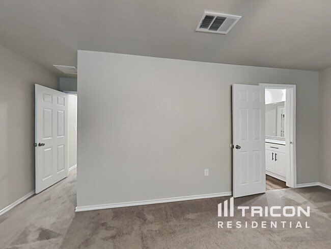 Foto del edificio - 6827 Freedom Hills