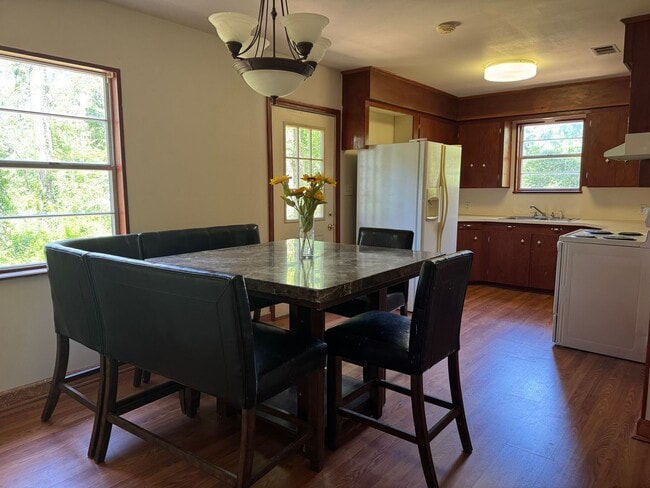 Building Photo - Beautiful Camp Style Home For Lease In Den...