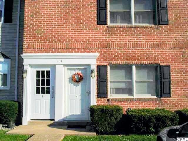 Private Entrance - 101 Wyncote Ct