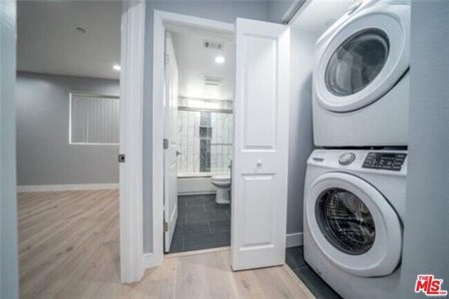 Foto del edificio - 235 E 28th St