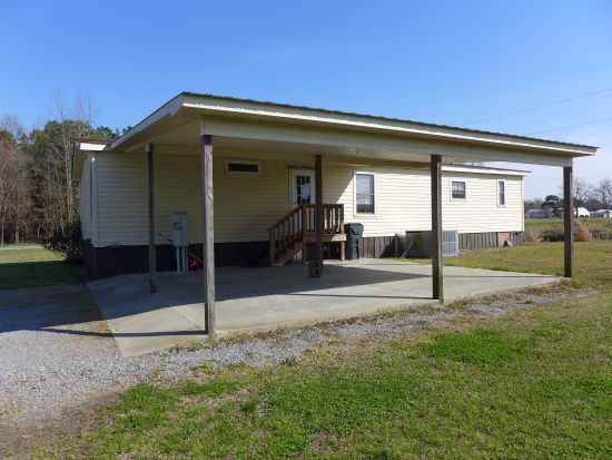 Foto del edificio - 1114 Grantham School Rd