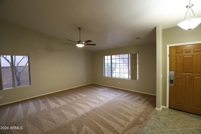 Foto del edificio - 23841 N 59th Dr