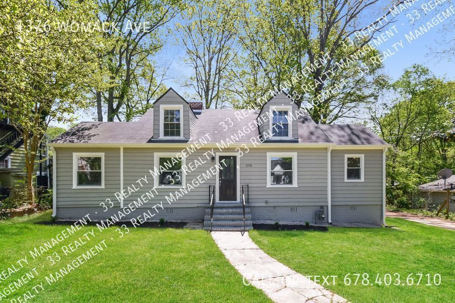 Adorable updated bungalow located in East House for Rent in East