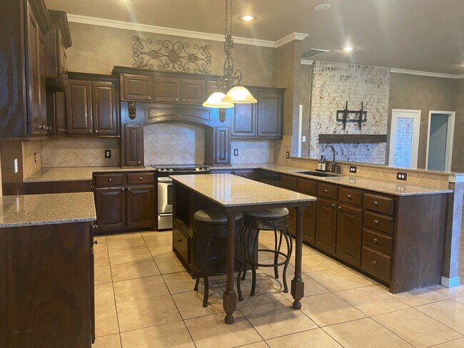 Kitchen coming in front garage/laundry room - 3620 106th St