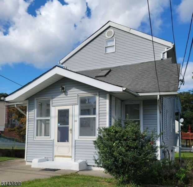 Primary Photo - 22 John Ryle Ave