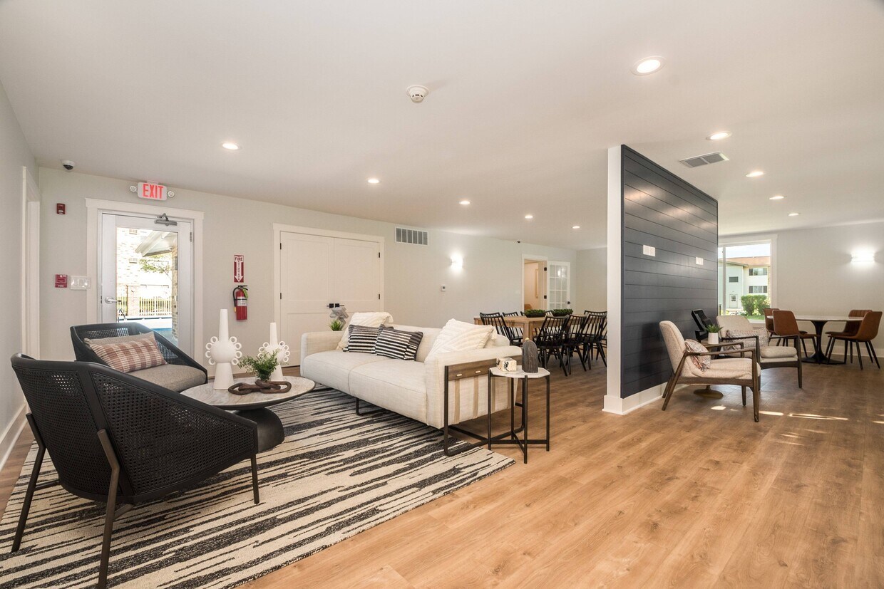 Haven Hoffman Estates Apartments 725 W Bode Cir Hoffman Estates, IL