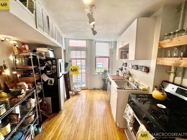 Primary Photo - 340 North St