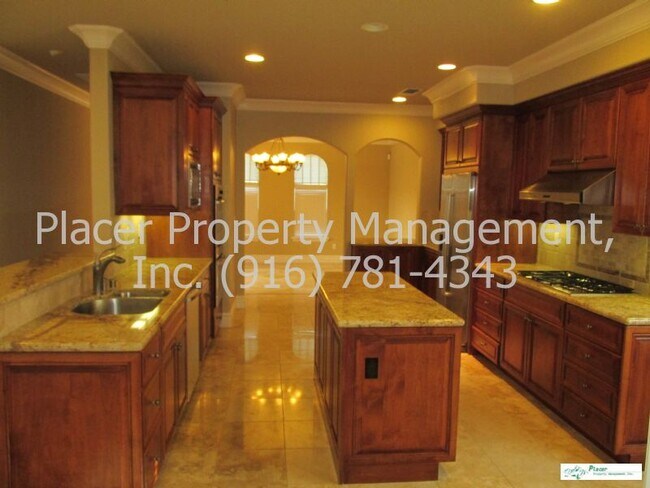 Building Photo - Avail 9/9!  Gorgeous 5 bdrm w/3 Car in Gat...