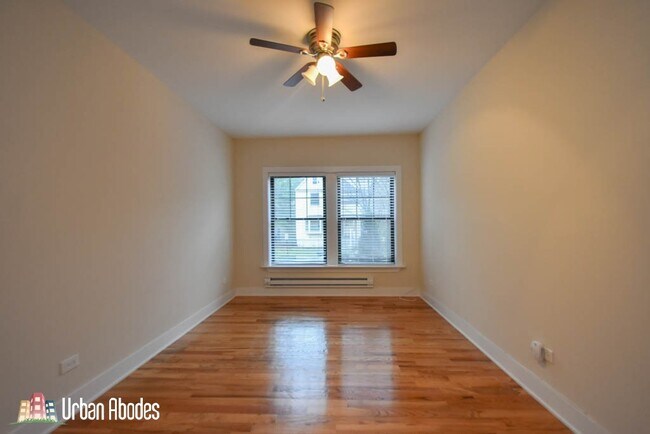 Building Photo - 1033 Dempster St