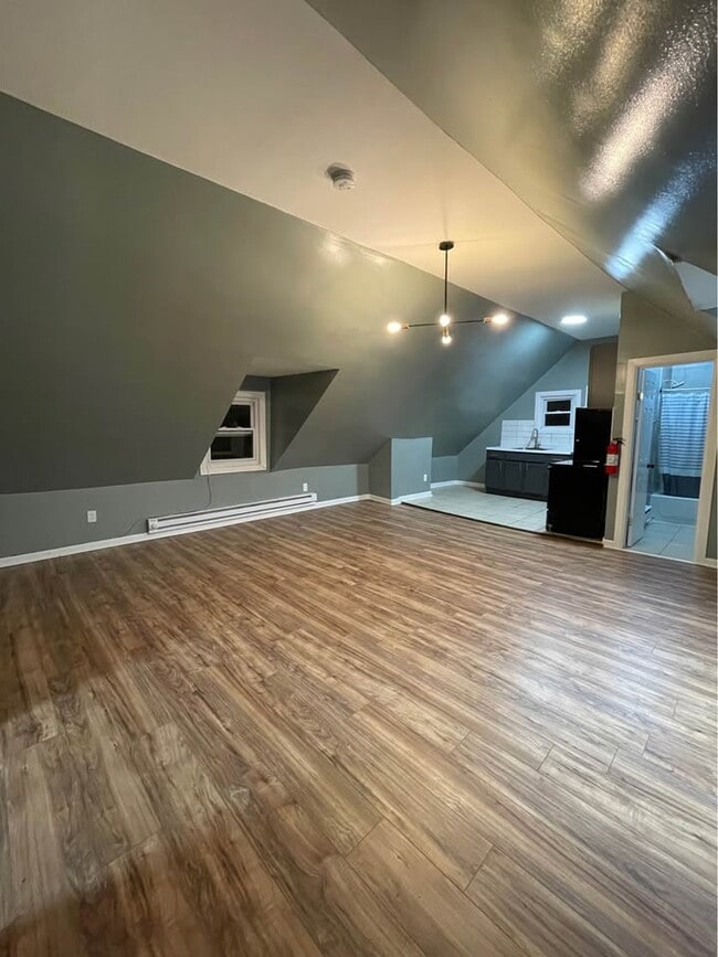 Building Photo - 377 S 10th St