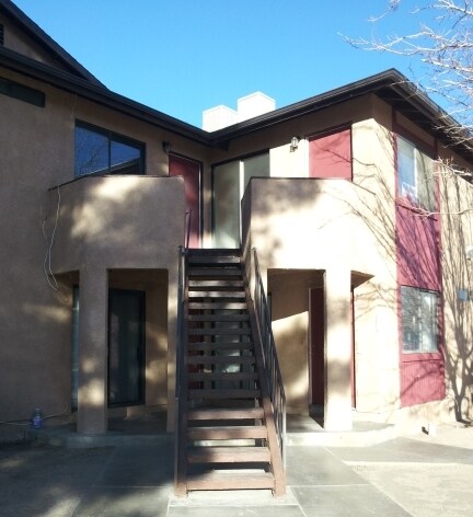 Primary Photo - 7601 Walpole Ave