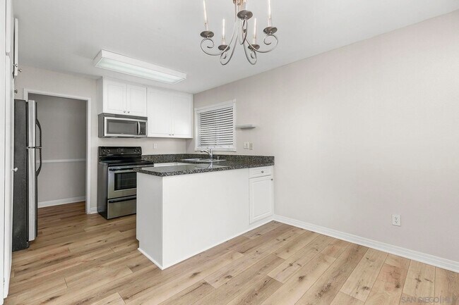 Building Photo - 17099 W Bernardo Drive Unit 102