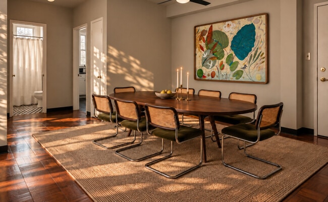 Large 1BR / Living & Dining Area - The Sheraton