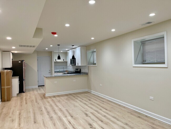 Foto del edificio - 4845 N Kostner Ave