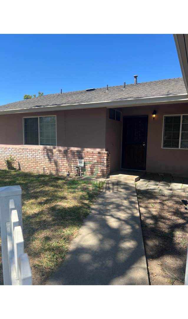 Foto del edificio - 3 BEDROOM 2 BATH MOVE IN READY IN MODESTO!!