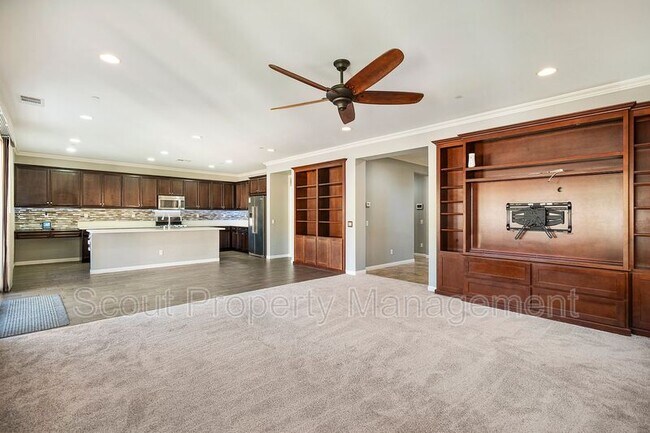 Foto del edificio - 39012 Crown Ranch Rd