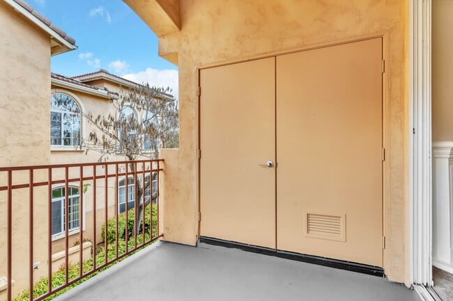 Interior Photo - Villa Toscana