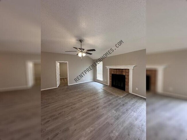 Building Photo - 11909 Blue Moon Ave Oklahoma City OK 73162