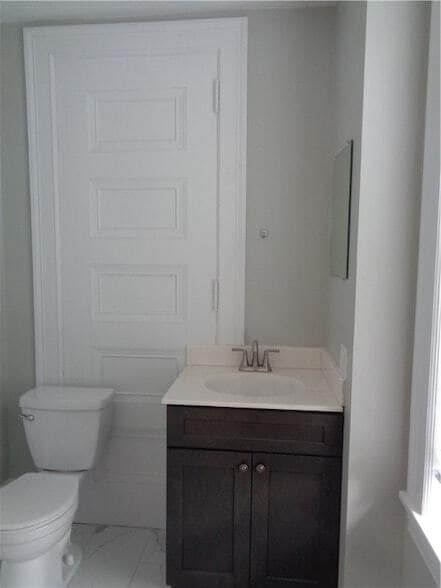 Foto del edificio - 22 W Third Street #203 Street Unit