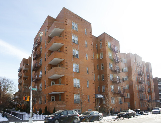 Building Photo - Shore Ridge Apt. Corp.
