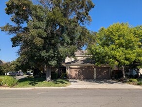Building Photo - 2550 E Christopher Dr